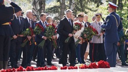 Торжества в честь Дня Победы прошли у мемориала Вечная Слава в Ставрополе