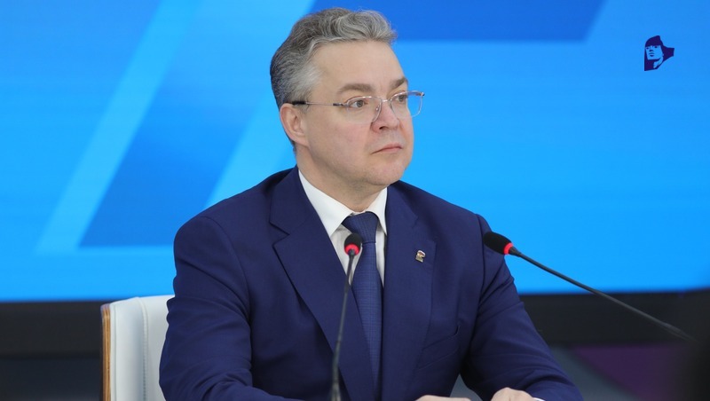 Губернатор Ставрополья поручил усилить контроль исполнения задач по итогам прямых линий