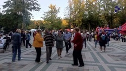 «Послушать песни и потанцевать»: чем привлекают ставропольцев музыкальные вечера в парке
