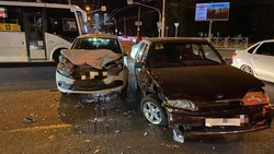 Нарушение правил при повороте привело к травмам в ДТП в Ставрополе