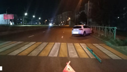 Мужчину, переходившего дорогу на красный свет, сбила машина в Ставрополе