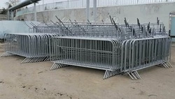 На центральной площади Ставрополя установят 400 новых мобильных ограждений