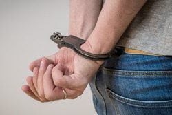Ставрополец пойдёт под суд за кражу золотых украшений у знакомой