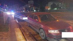 Водитель легкового автомобиля сбил пешехода и столкнулся с припаркованной иномаркой в Ставрополе