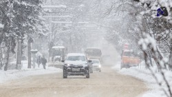 Ставропольские синоптики зафиксировали в краевой столице близкий к штормовому ветер
