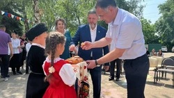 В школе села Горнозаводского прошла церемония посвящения в казачата