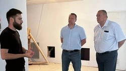Глава минздрава Ставрополья проверил строительство корпуса детской крайбольницы