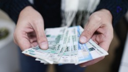 Экс-полицейского из Ставрополя подозревают в получении взятки на 1 млн рублей