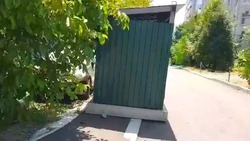 Жильцы многоэтажки в Ставрополе борются с попыткой установить под их окнами чужую мусорную площадку