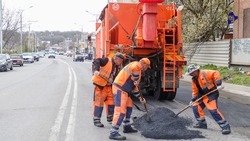 Участок дороги протяжённостью около 800 м ремонтируют в Ставрополе